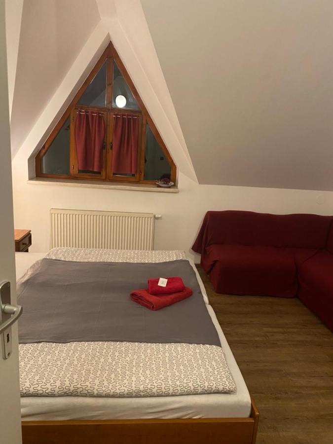 ホテルRestaurace U Vlkove Kamenice エクステリア 写真